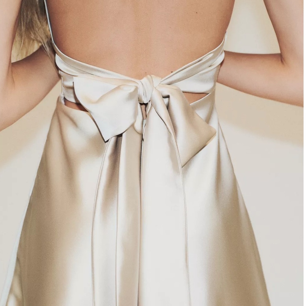 Zara Backless Satin Halter Dress with Beautiful Back Bow/Mini/ New with Tags - Picture 7 of 9